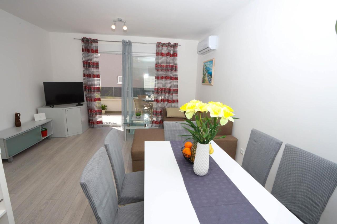 Apartman Petra Makarska Eksteriør billede